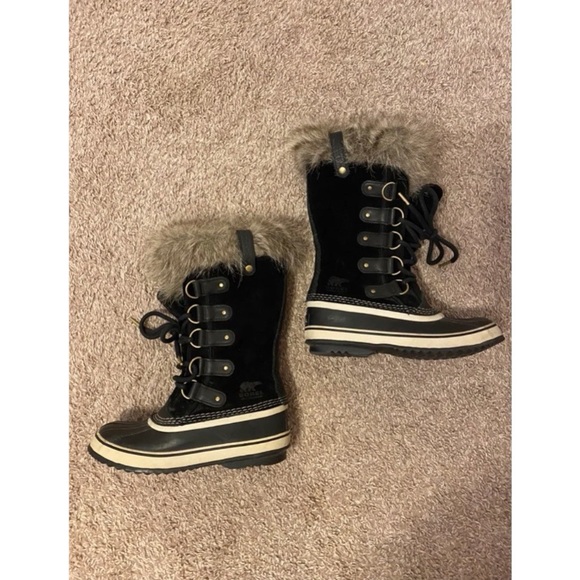 Sorel Boots - Picture 2 of 4